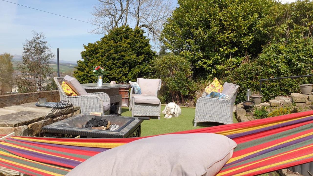 Alma Cliffe Guest House Barnoldswick Εξωτερικό φωτογραφία