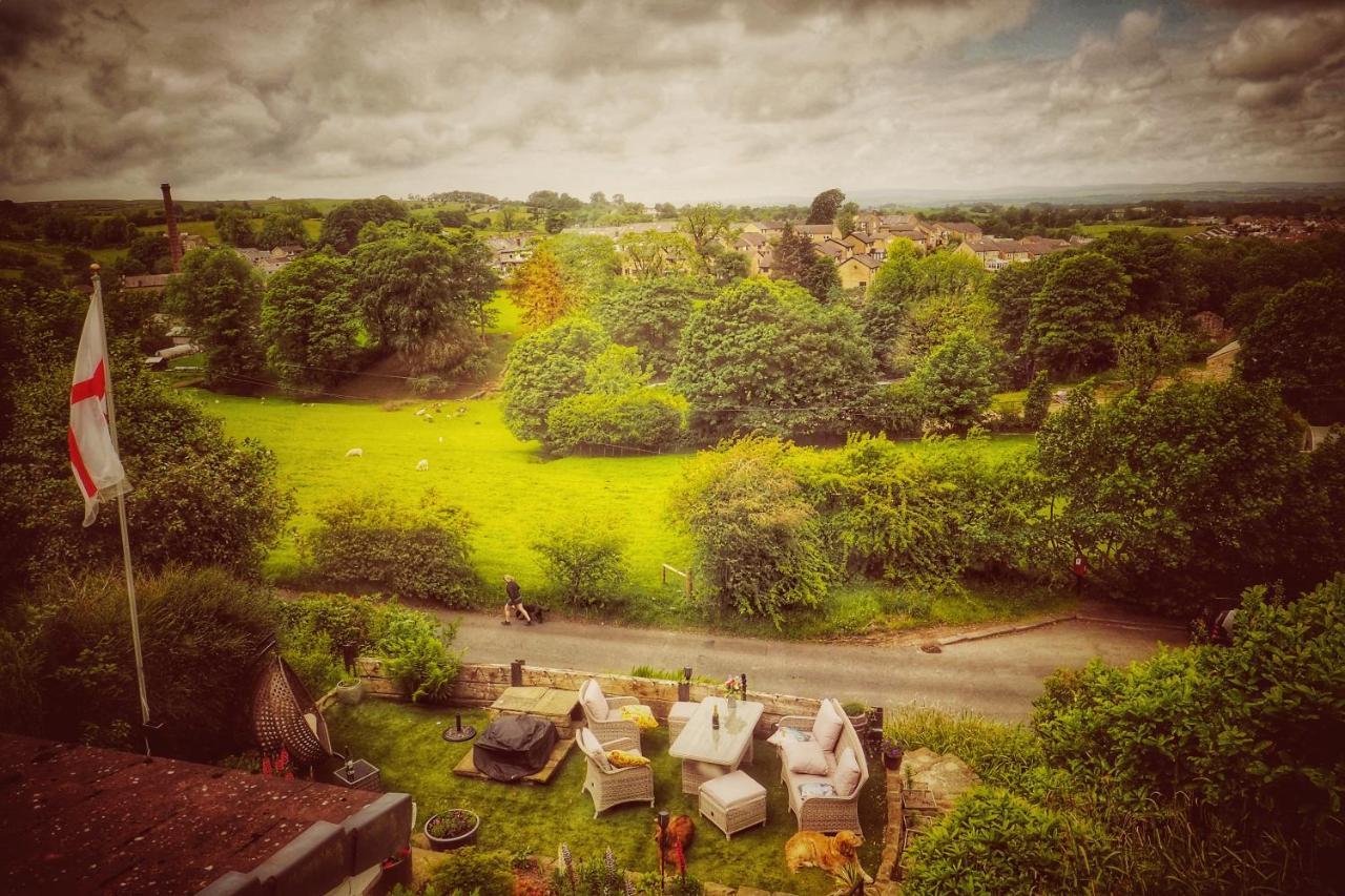 Alma Cliffe Guest House Barnoldswick Εξωτερικό φωτογραφία